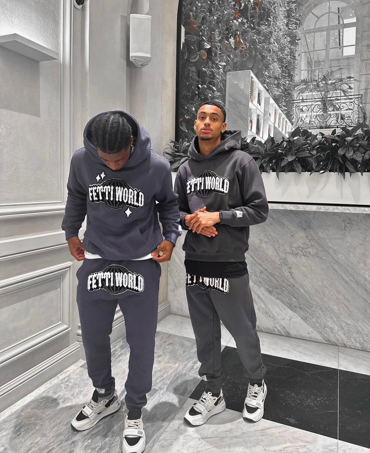 V2 FETTI WORLD SWEATPANTS