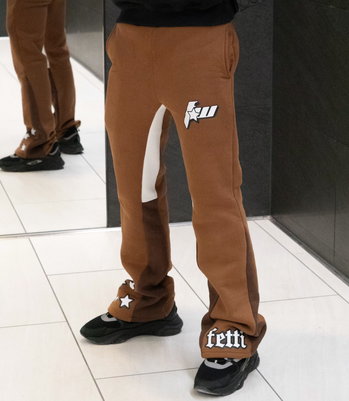V2 FLARE SWEATPANTS- MOCHA